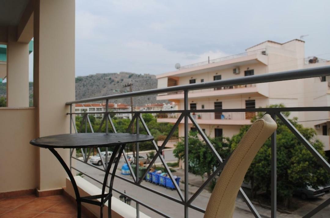 Kolokotroni'S Apartment Nafplio Luaran gambar